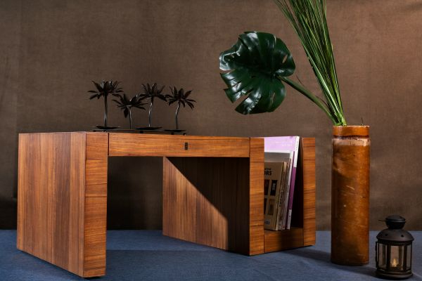 Les meilleures tables basses en bois massif pour un salon stylé
